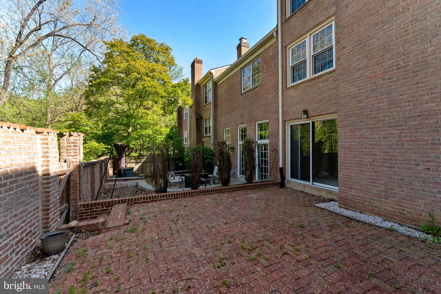 6628 MIDHILL PL, FALLS CHURCH, Virginia 22043, 3 Bedrooms Bedrooms, ,2 BathroomsBathrooms,Residential,For sale,6628 MIDHILL PL,VAFX2234370 MLS # VAFX2234370