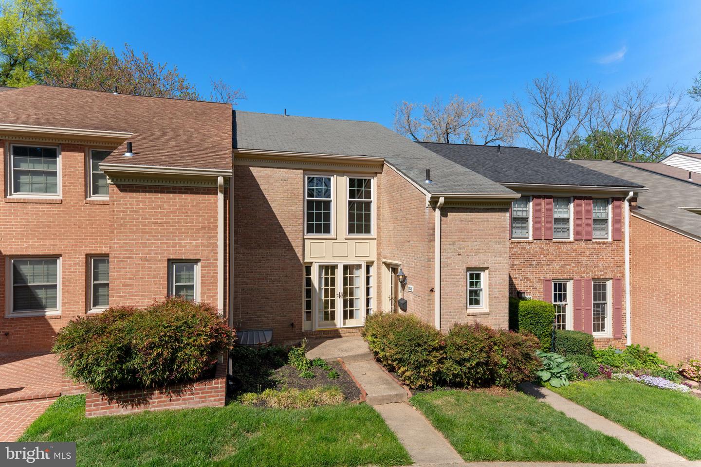 6628 MIDHILL PL, FALLS CHURCH, Virginia 22043, 3 Bedrooms Bedrooms, ,2 BathroomsBathrooms,Residential,For sale,6628 MIDHILL PL,VAFX2234370 MLS # VAFX2234370