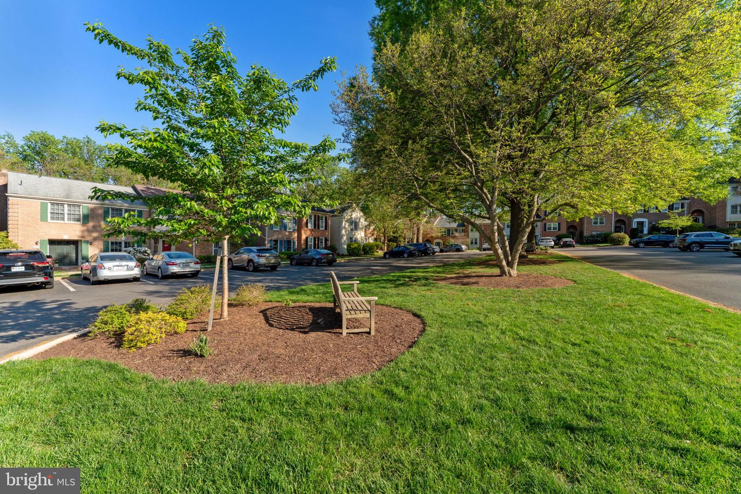 6628 MIDHILL PL, FALLS CHURCH, Virginia 22043, 3 Bedrooms Bedrooms, ,2 BathroomsBathrooms,Residential,For sale,6628 MIDHILL PL,VAFX2234370 MLS # VAFX2234370