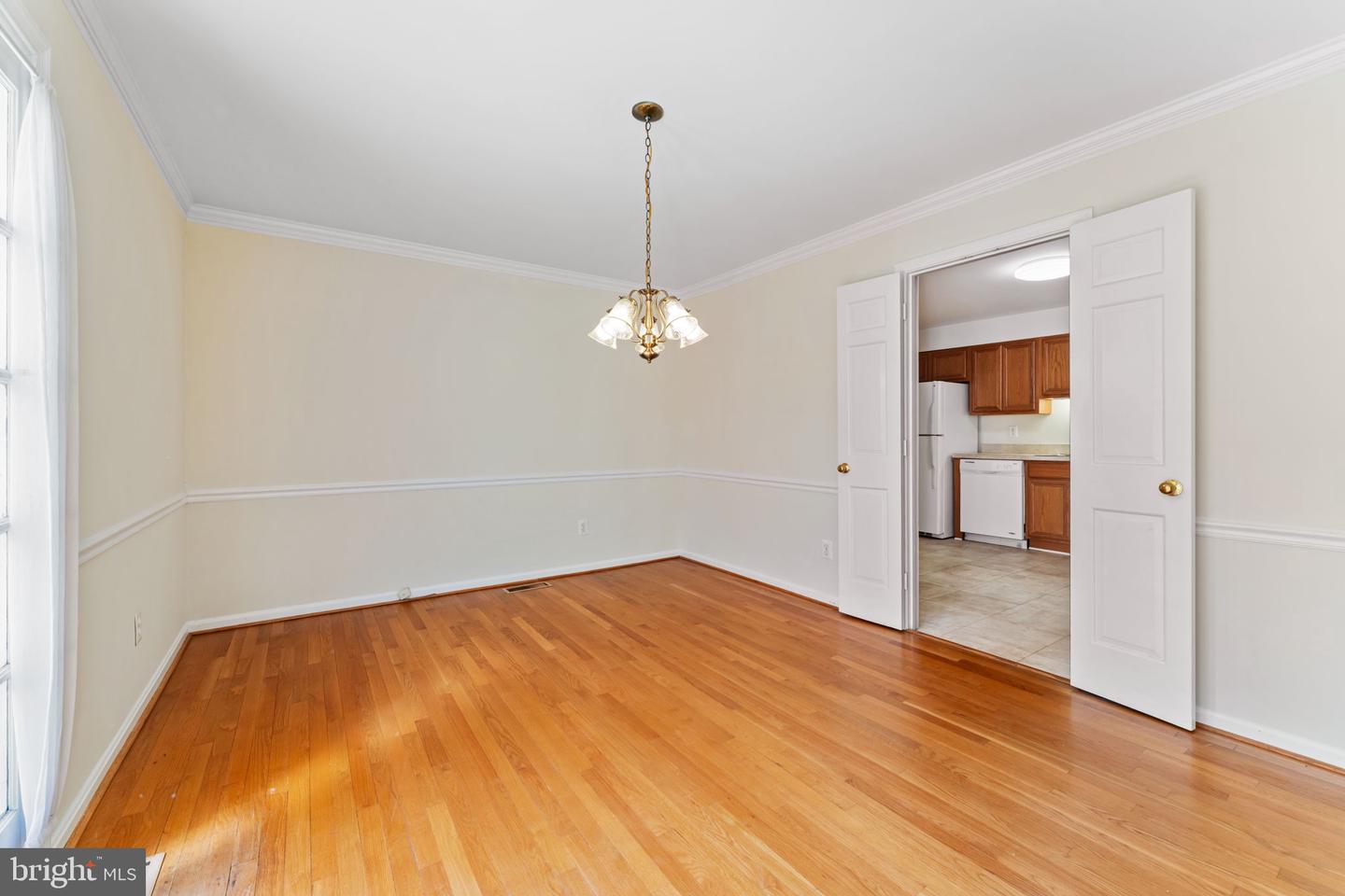 6628 MIDHILL PL, FALLS CHURCH, Virginia 22043, 3 Bedrooms Bedrooms, ,2 BathroomsBathrooms,Residential,For sale,6628 MIDHILL PL,VAFX2234370 MLS # VAFX2234370