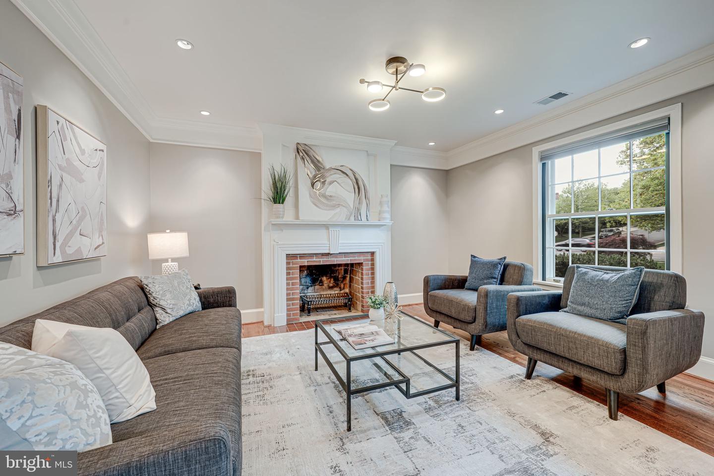 1419 JANNEYS LN, ALEXANDRIA, Virginia 22302, 3 Bedrooms Bedrooms, ,3 BathroomsBathrooms,Residential,For sale,1419 JANNEYS LN,VAAX2044180 MLS # VAAX2044180