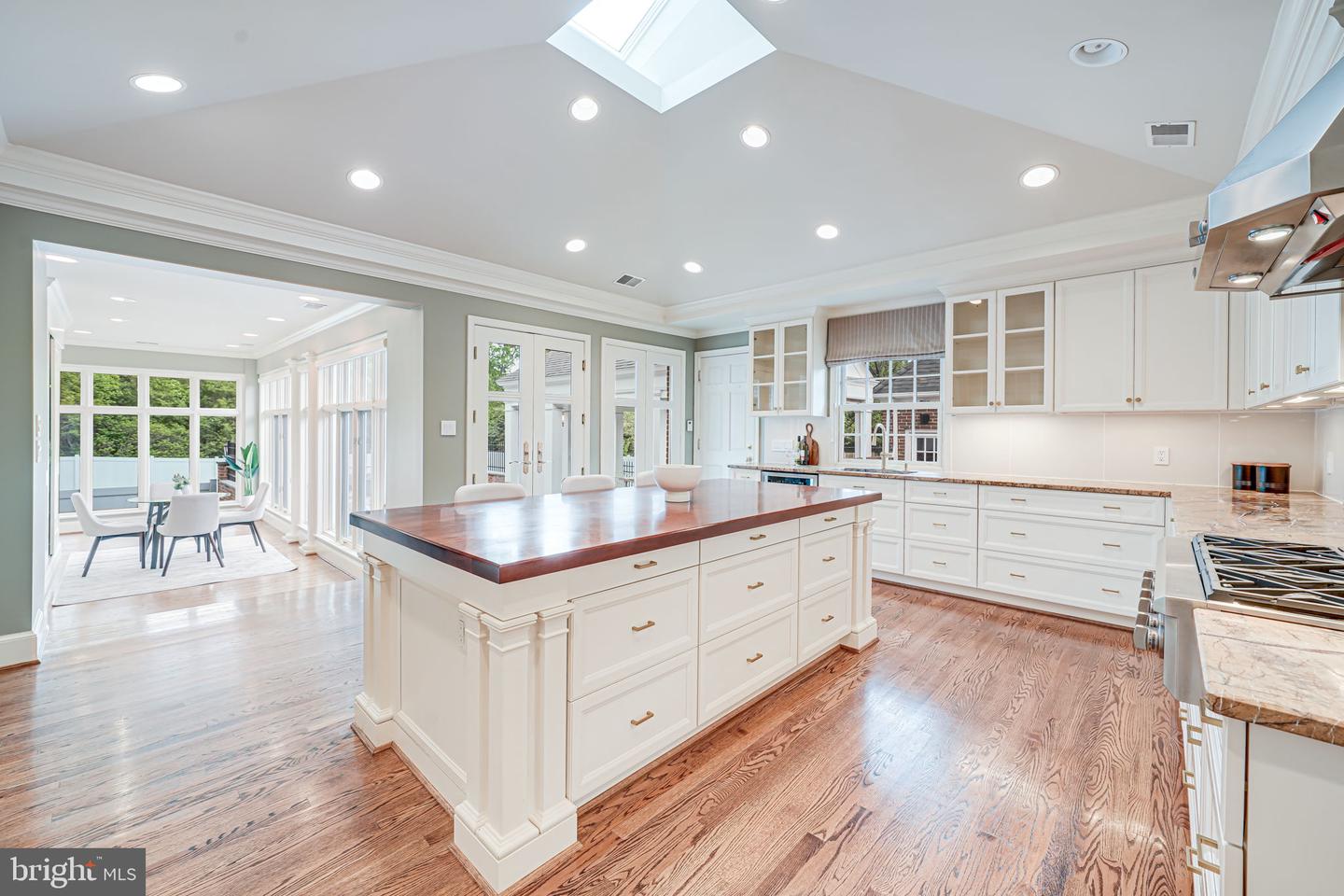 1419 JANNEYS LN, ALEXANDRIA, Virginia 22302, 3 Bedrooms Bedrooms, ,3 BathroomsBathrooms,Residential,For sale,1419 JANNEYS LN,VAAX2044180 MLS # VAAX2044180