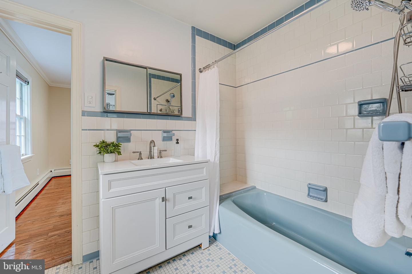 1419 JANNEYS LN, ALEXANDRIA, Virginia 22302, 3 Bedrooms Bedrooms, ,3 BathroomsBathrooms,Residential,For sale,1419 JANNEYS LN,VAAX2044180 MLS # VAAX2044180