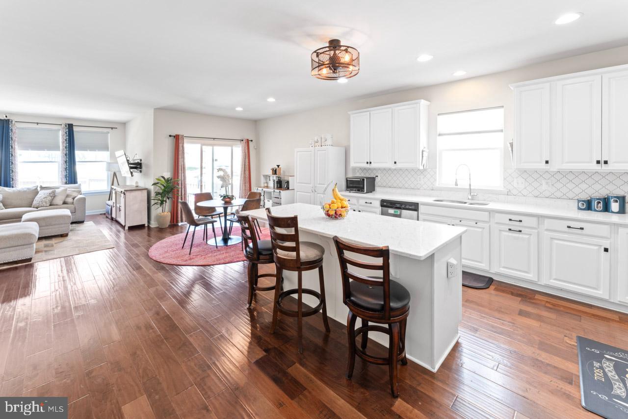 980 CORIANDER LN, STAFFORD, Virginia 22554, 5 Bedrooms Bedrooms, 5 Rooms Rooms,4 BathroomsBathrooms,Residential,For sale,980 CORIANDER LN,VAST2037870 MLS # VAST2037870