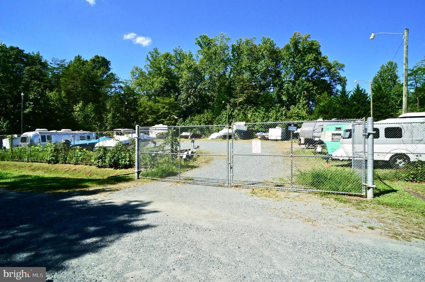 2239 AQUIA DR, STAFFORD, Virginia 22554, 4 Bedrooms Bedrooms, 14 Rooms Rooms,2 BathroomsBathrooms,Residential,For sale,2239 AQUIA DR,VAST2037882 MLS # VAST2037882