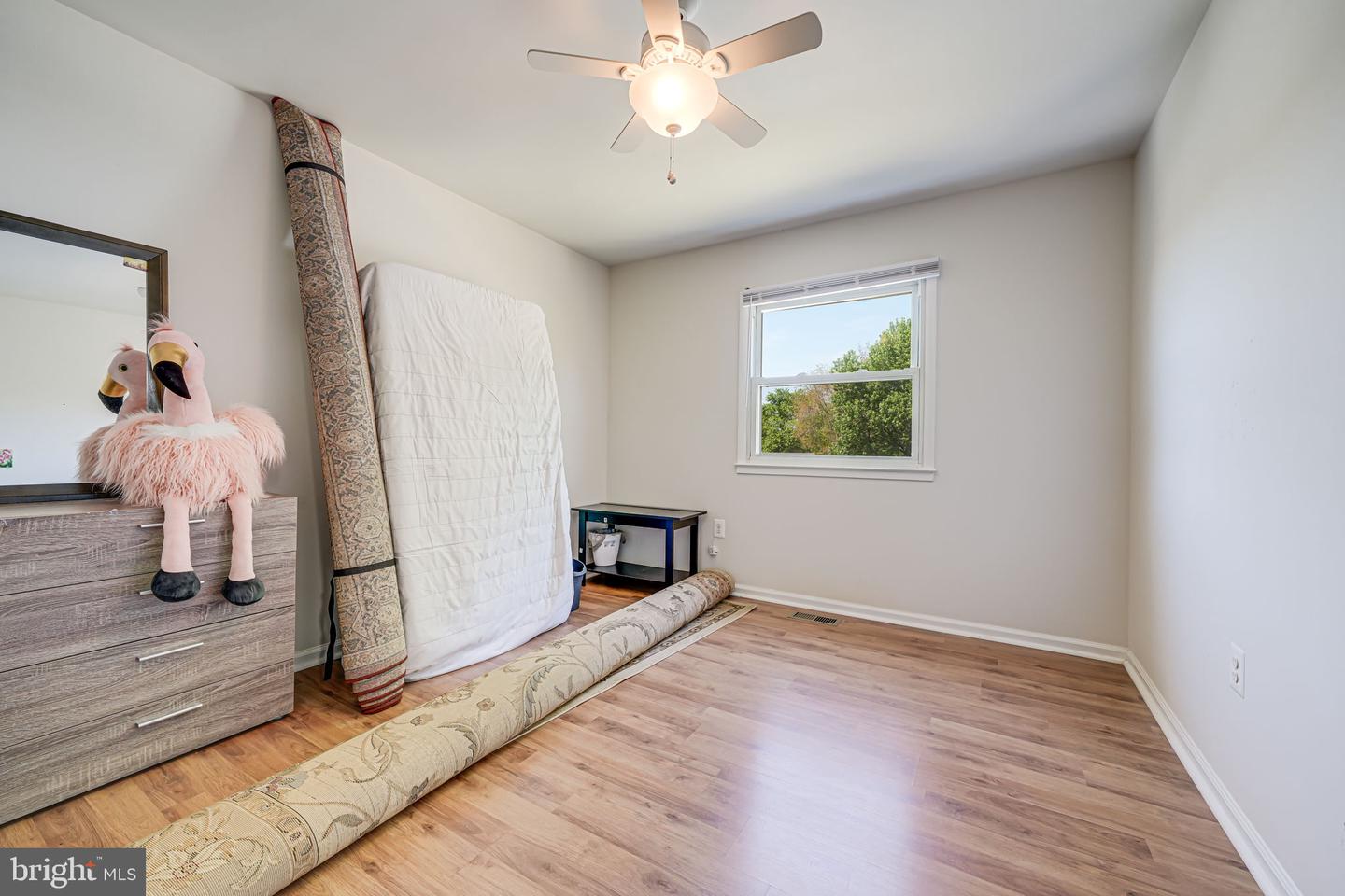 13764 MAHONEY DR, WOODBRIDGE, Virginia 22193, 5 Bedrooms Bedrooms, ,2 BathroomsBathrooms,Residential,For sale,13764 MAHONEY DR,VAPW2092166 MLS # VAPW2092166