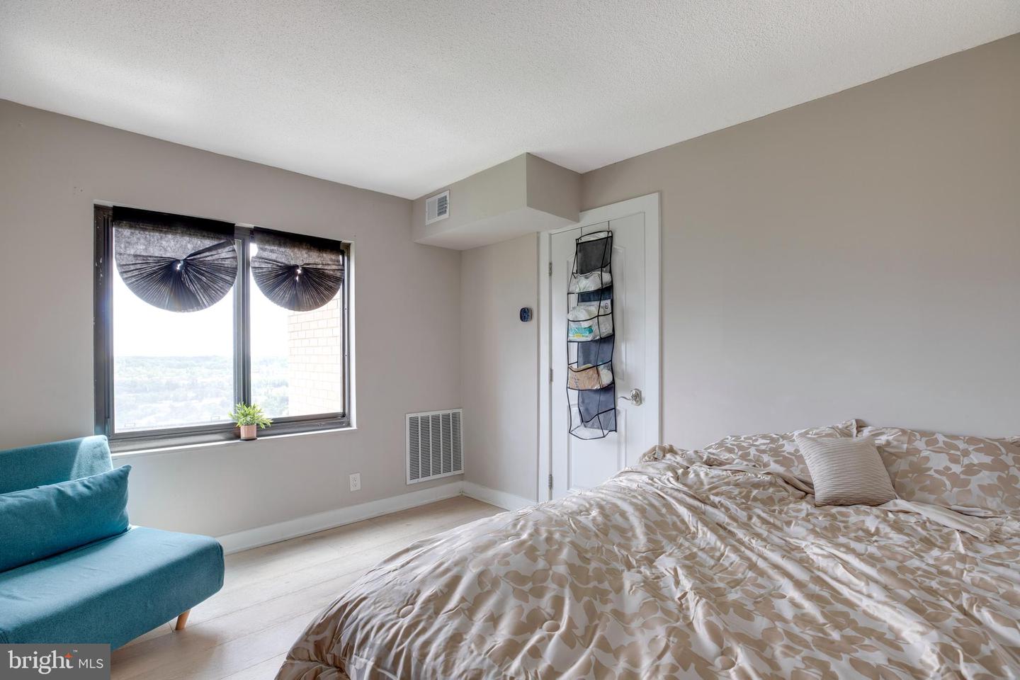 203 YOAKUM PKWY #1520, ALEXANDRIA, Virginia 22304, 2 Bedrooms Bedrooms, ,1 BathroomBathrooms,Residential,For sale,203 YOAKUM PKWY #1520,VAAX2044228 MLS # VAAX2044228