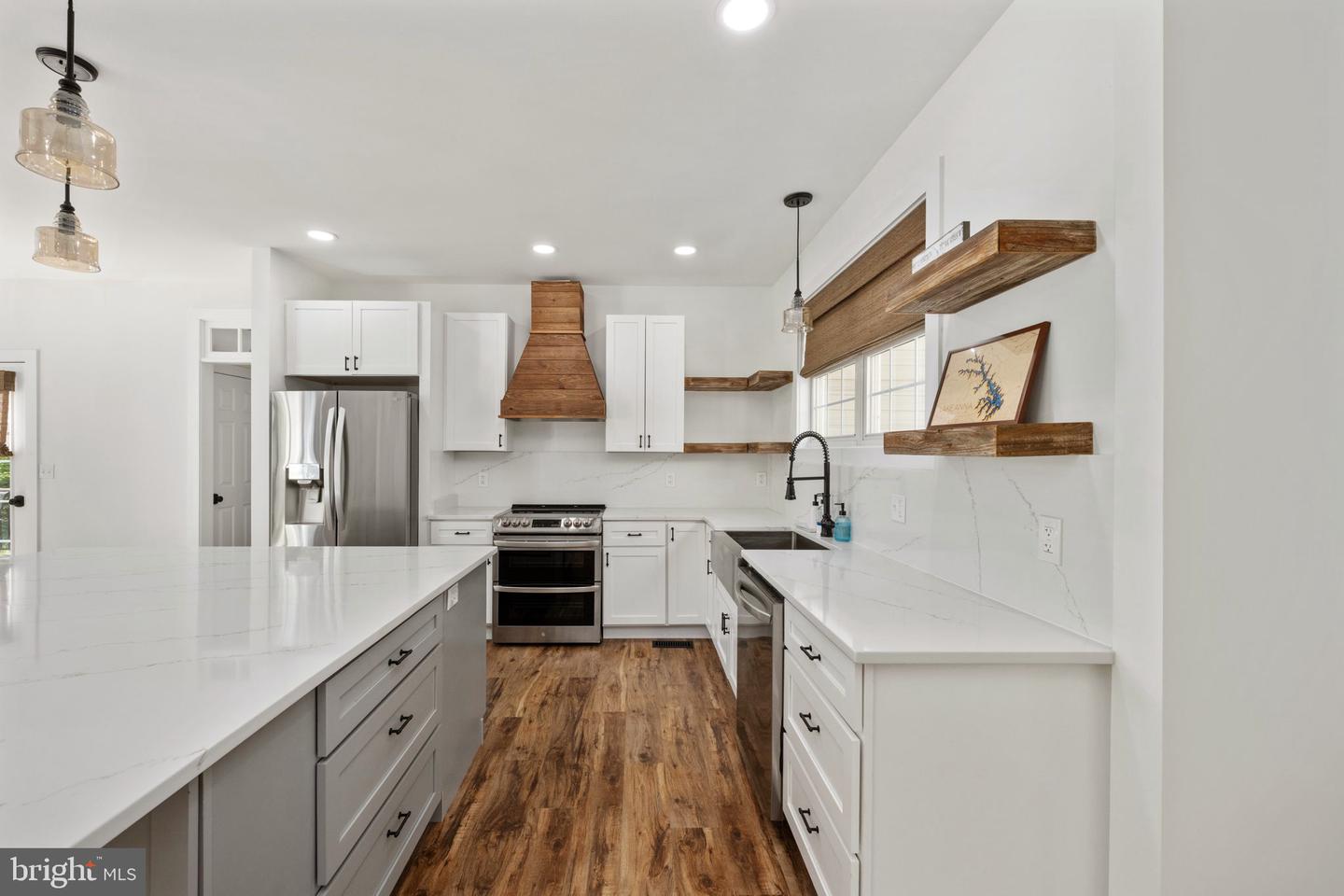 2307 WATERSIDE DR, BUMPASS, Virginia 23024, 5 Bedrooms Bedrooms, ,4 BathroomsBathrooms,Residential,For sale,2307 WATERSIDE DR,VASP2032318 MLS # VASP2032318