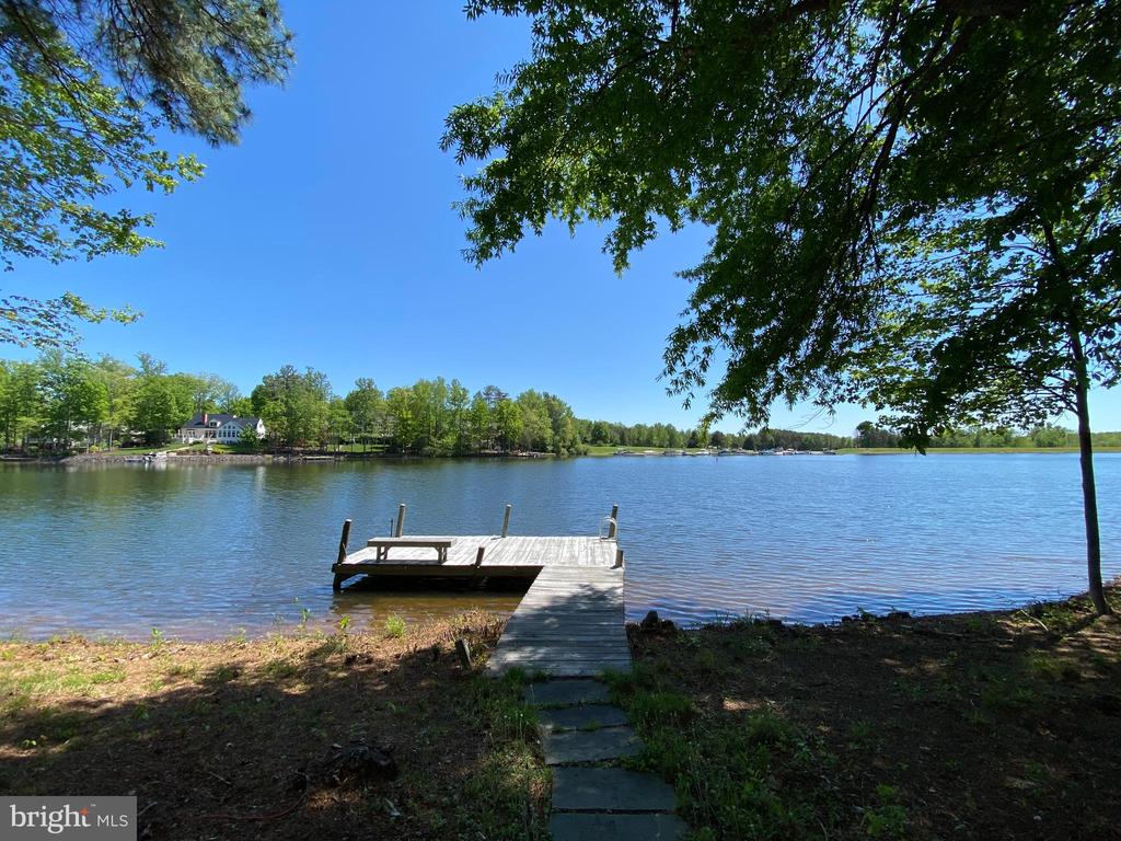 11217 FIELD CIR, SPOTSYLVANIA, Virginia 22551, 5 Bedrooms Bedrooms, ,3 BathroomsBathrooms,Residential,11217 FIELD CIR,VASP2032672 MLS # VASP2032672