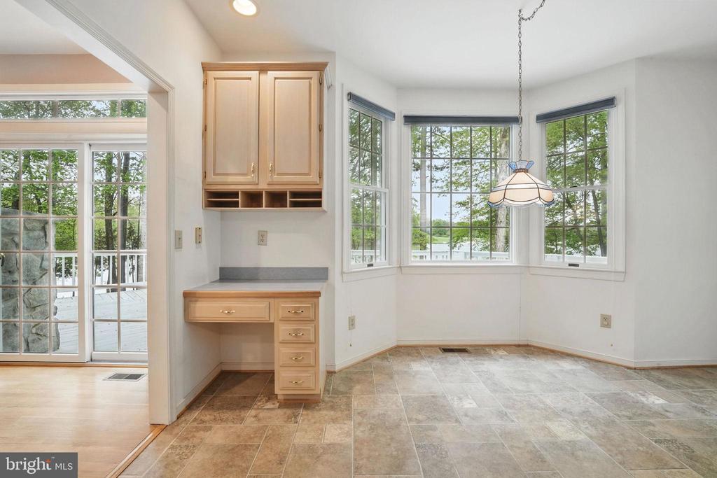 11217 FIELD CIR, SPOTSYLVANIA, Virginia 22551, 5 Bedrooms Bedrooms, ,3 BathroomsBathrooms,Residential,11217 FIELD CIR,VASP2032672 MLS # VASP2032672