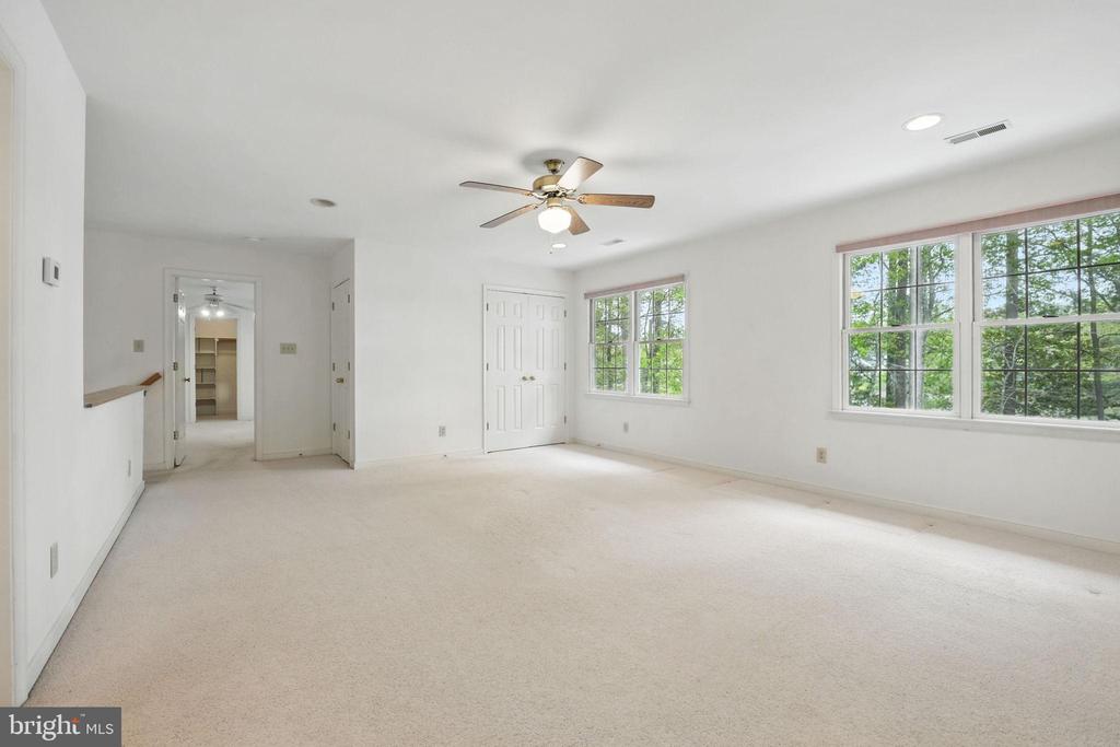 11217 FIELD CIR, SPOTSYLVANIA, Virginia 22551, 5 Bedrooms Bedrooms, ,3 BathroomsBathrooms,Residential,11217 FIELD CIR,VASP2032672 MLS # VASP2032672