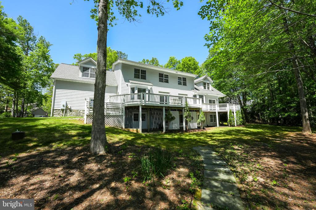 11217 FIELD CIR, SPOTSYLVANIA, Virginia 22551, 5 Bedrooms Bedrooms, ,3 BathroomsBathrooms,Residential,11217 FIELD CIR,VASP2032672 MLS # VASP2032672