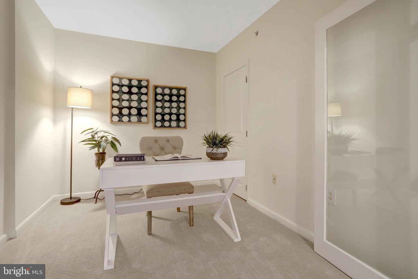 851 N GLEBE RD #321, ARLINGTON, Virginia 22203, 1 Bedroom Bedrooms, ,1 BathroomBathrooms,Residential,For sale,851 N GLEBE RD #321,VAAR2056154 MLS # VAAR2056154