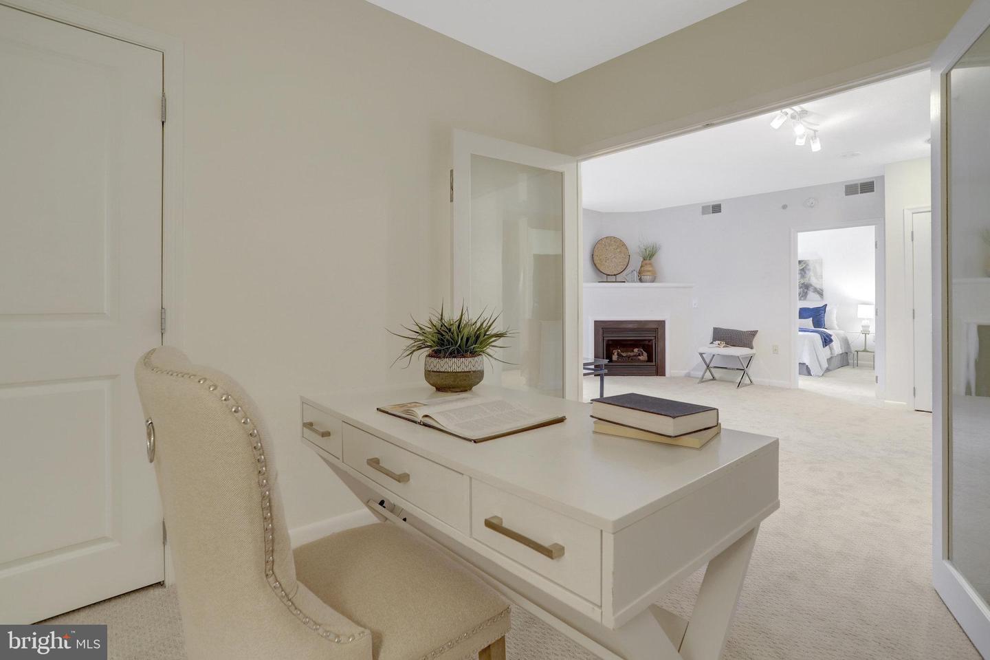 851 N GLEBE RD #321, ARLINGTON, Virginia 22203, 1 Bedroom Bedrooms, ,1 BathroomBathrooms,Residential,For sale,851 N GLEBE RD #321,VAAR2056154 MLS # VAAR2056154