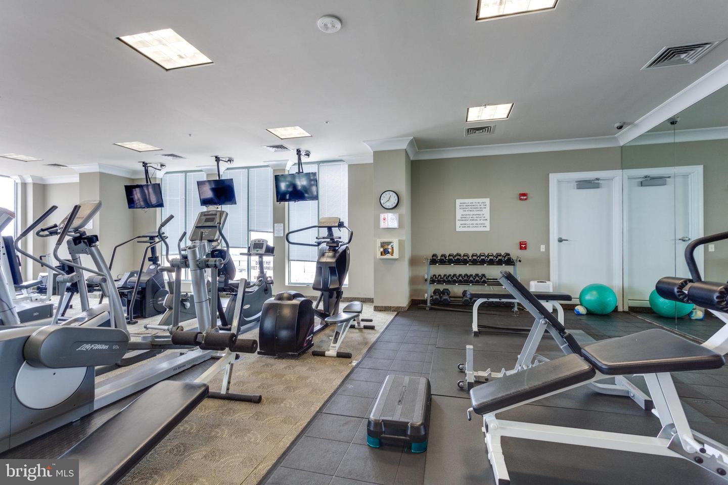851 N GLEBE RD #321, ARLINGTON, Virginia 22203, 1 Bedroom Bedrooms, ,1 BathroomBathrooms,Residential,For sale,851 N GLEBE RD #321,VAAR2056154 MLS # VAAR2056154