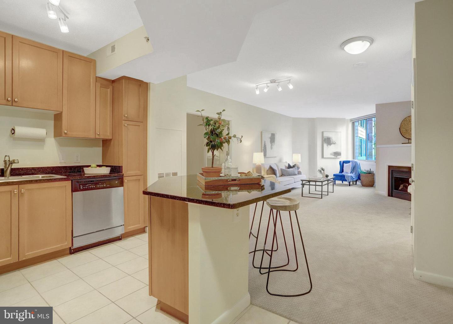 851 N GLEBE RD #321, ARLINGTON, Virginia 22203, 1 Bedroom Bedrooms, ,1 BathroomBathrooms,Residential,For sale,851 N GLEBE RD #321,VAAR2056154 MLS # VAAR2056154