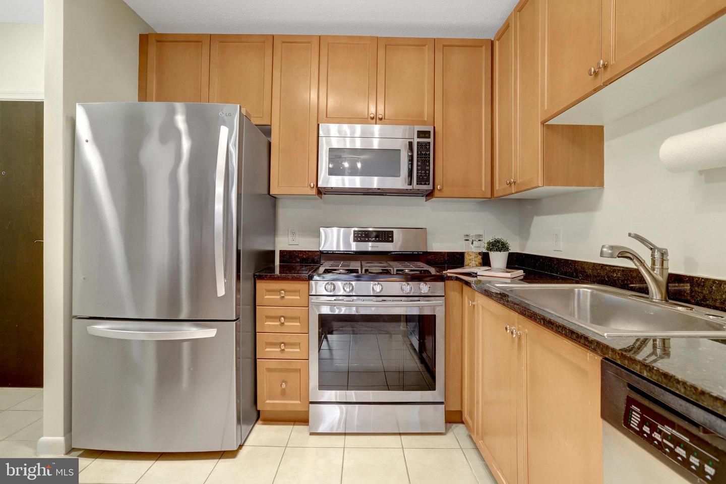 851 N GLEBE RD #321, ARLINGTON, Virginia 22203, 1 Bedroom Bedrooms, ,1 BathroomBathrooms,Residential,For sale,851 N GLEBE RD #321,VAAR2056154 MLS # VAAR2056154