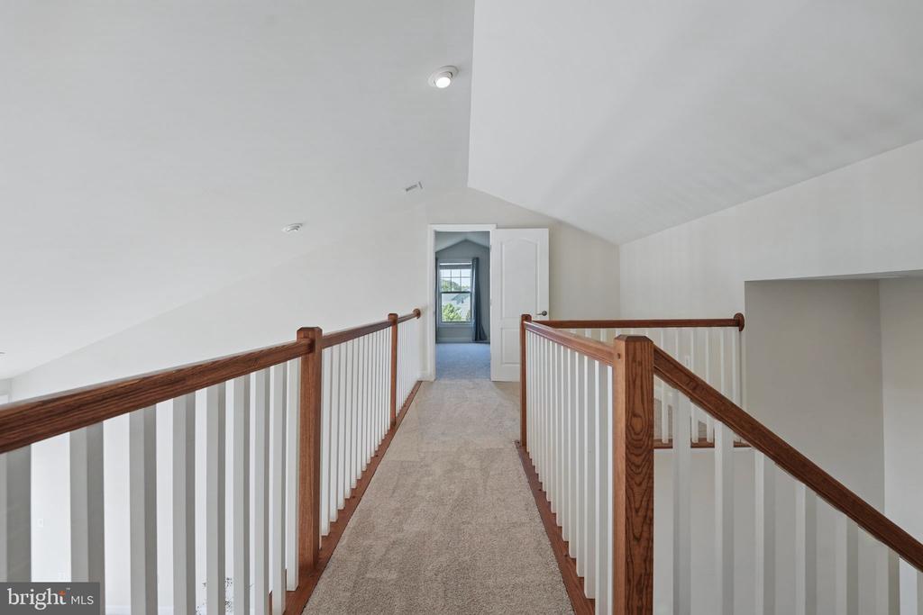 11708 EAGLE RIDGE DR, SPOTSYLVANIA, Virginia 22551, 5 Bedrooms Bedrooms, ,4 BathroomsBathrooms,Residential,11708 EAGLE RIDGE DR,VASP2032760 MLS # VASP2032760