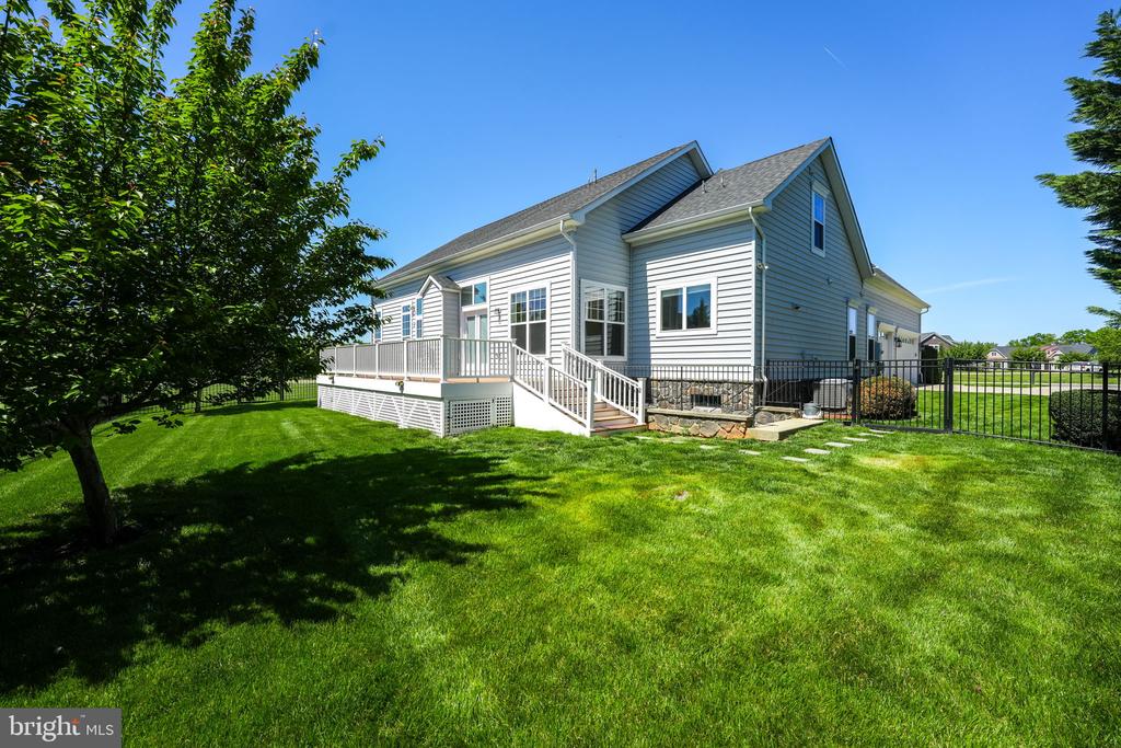 11708 EAGLE RIDGE DR, SPOTSYLVANIA, Virginia 22551, 5 Bedrooms Bedrooms, ,4 BathroomsBathrooms,Residential,11708 EAGLE RIDGE DR,VASP2032760 MLS # VASP2032760