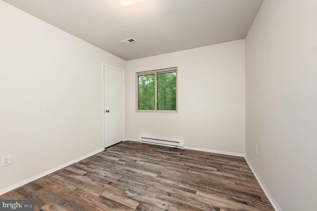 13003 INFANTRY DR, SPOTSYLVANIA, Virginia 22551, 3 Bedrooms Bedrooms, ,1 BathroomBathrooms,Residential,13003 INFANTRY DR,VASP2032714 MLS # VASP2032714