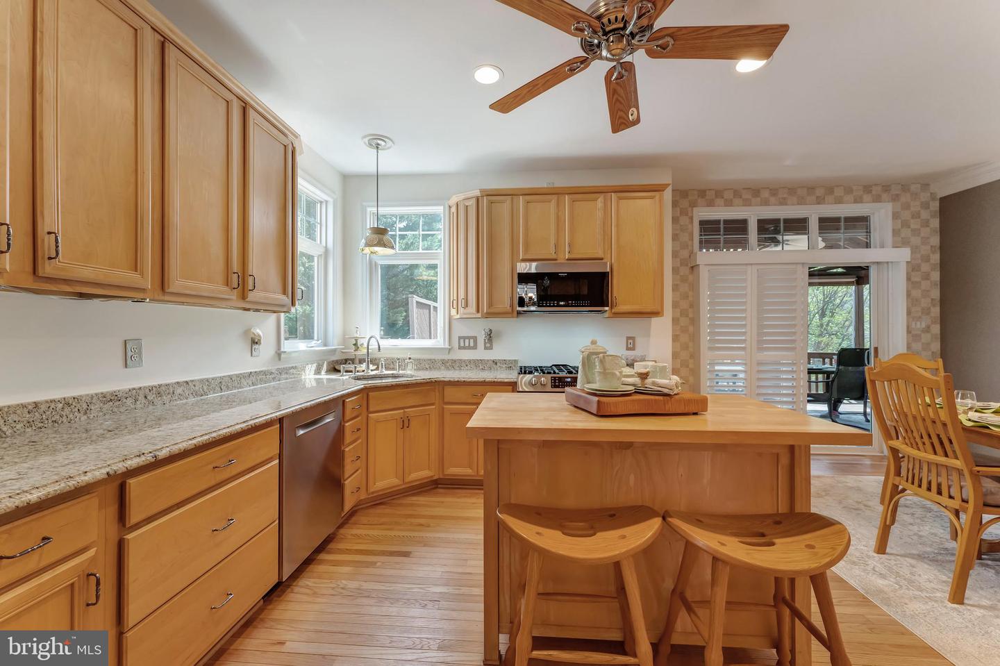 15525 WINDWARD CT, DUMFRIES, Virginia 22025, 4 Bedrooms Bedrooms, ,2 BathroomsBathrooms,Residential,For sale,15525 WINDWARD CT,VAPW2092248 MLS # VAPW2092248