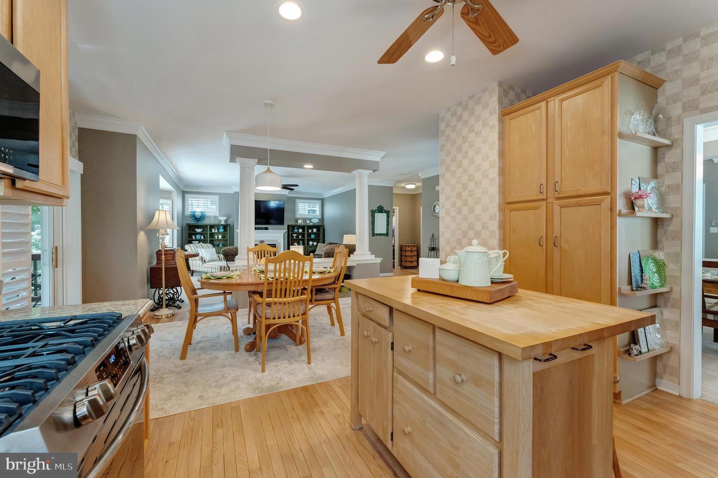 15525 WINDWARD CT, DUMFRIES, Virginia 22025, 4 Bedrooms Bedrooms, ,2 BathroomsBathrooms,Residential,For sale,15525 WINDWARD CT,VAPW2092248 MLS # VAPW2092248