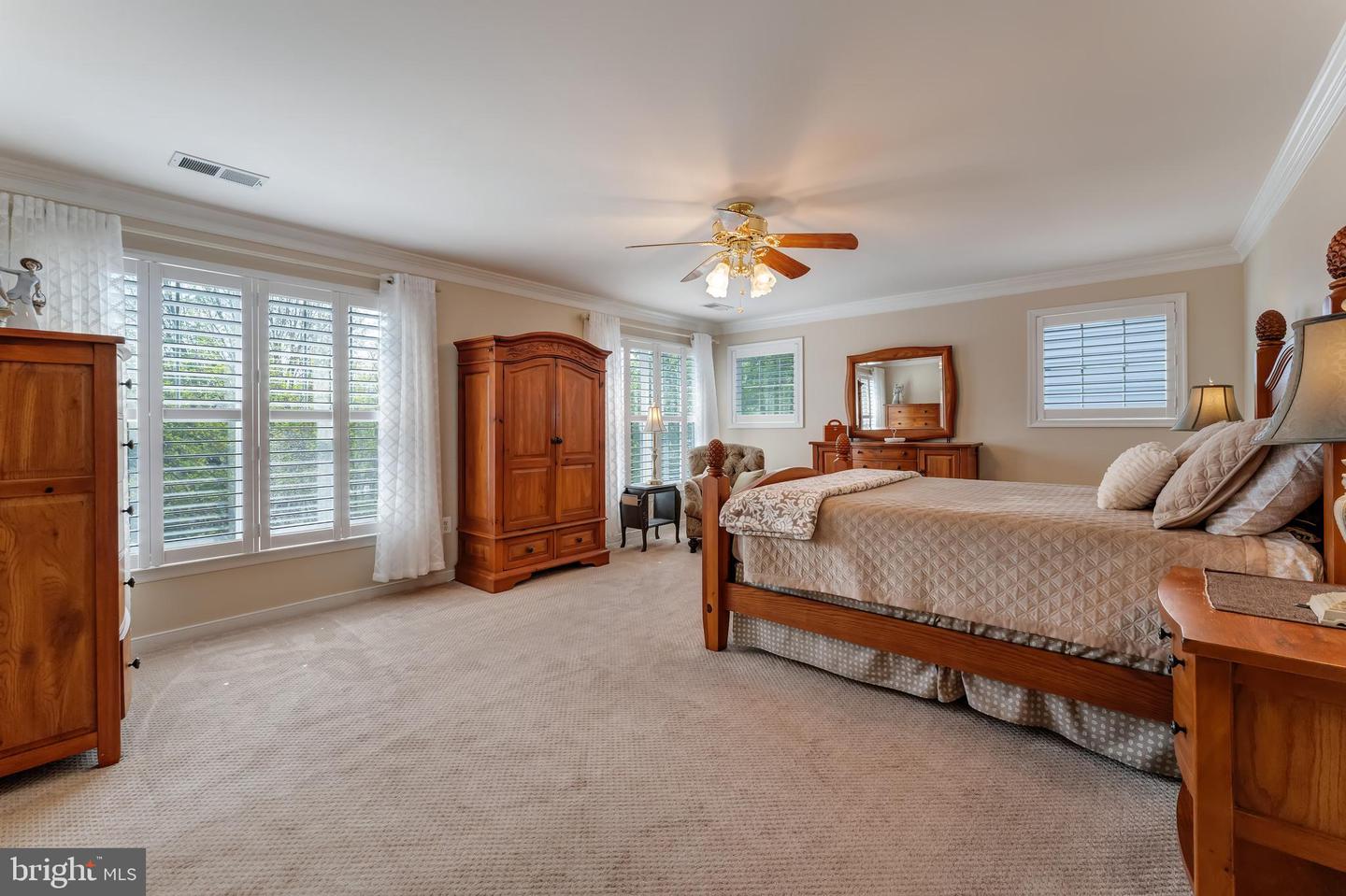 15525 WINDWARD CT, DUMFRIES, Virginia 22025, 4 Bedrooms Bedrooms, ,2 BathroomsBathrooms,Residential,For sale,15525 WINDWARD CT,VAPW2092248 MLS # VAPW2092248