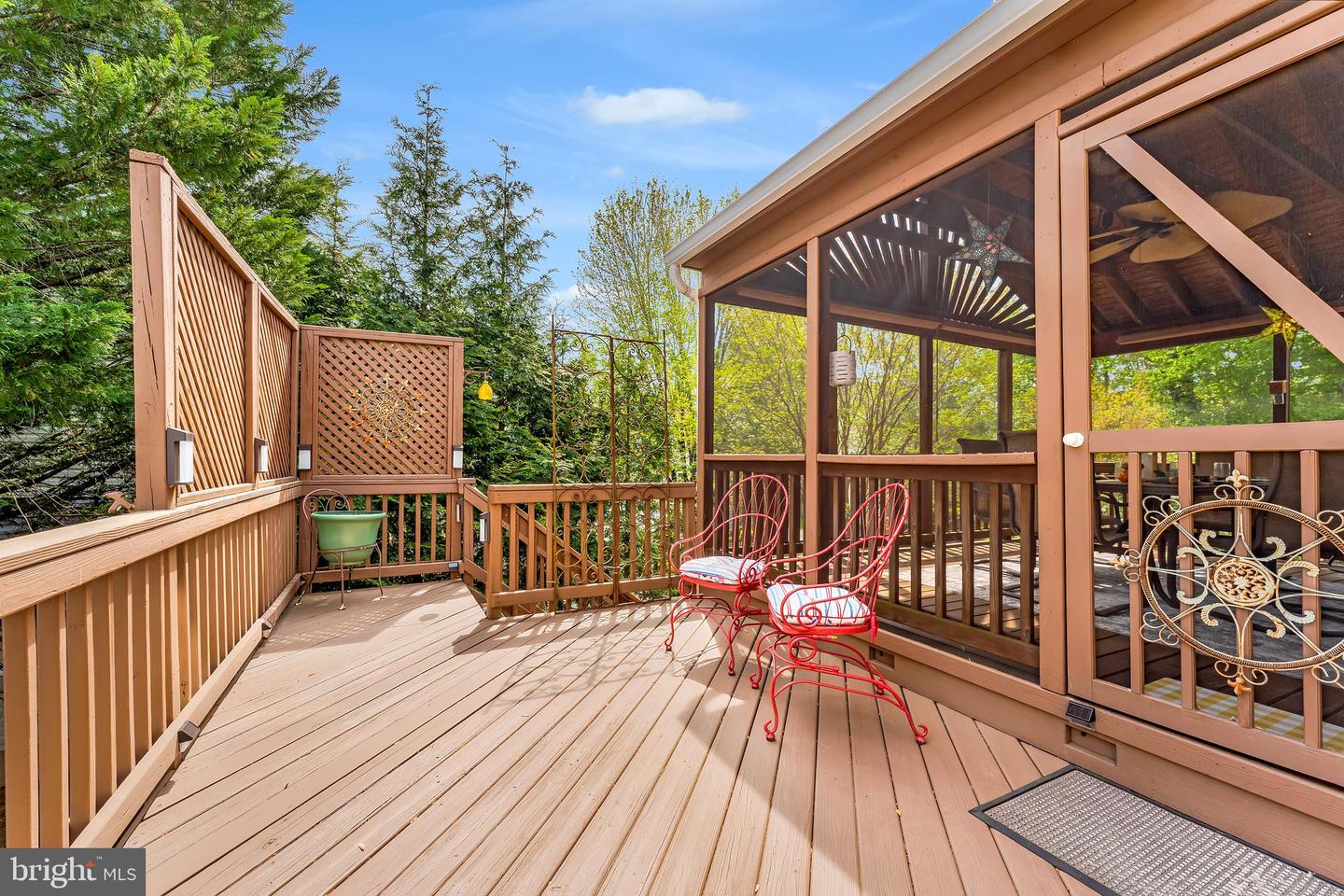 15525 WINDWARD CT, DUMFRIES, Virginia 22025, 4 Bedrooms Bedrooms, ,2 BathroomsBathrooms,Residential,For sale,15525 WINDWARD CT,VAPW2092248 MLS # VAPW2092248