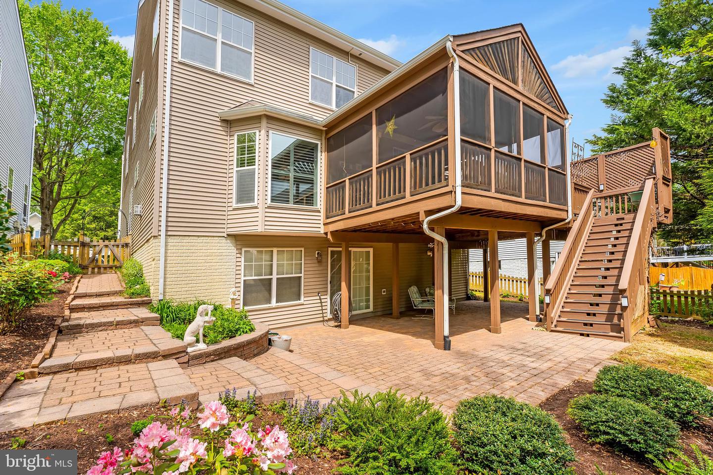 15525 WINDWARD CT, DUMFRIES, Virginia 22025, 4 Bedrooms Bedrooms, ,2 BathroomsBathrooms,Residential,For sale,15525 WINDWARD CT,VAPW2092248 MLS # VAPW2092248