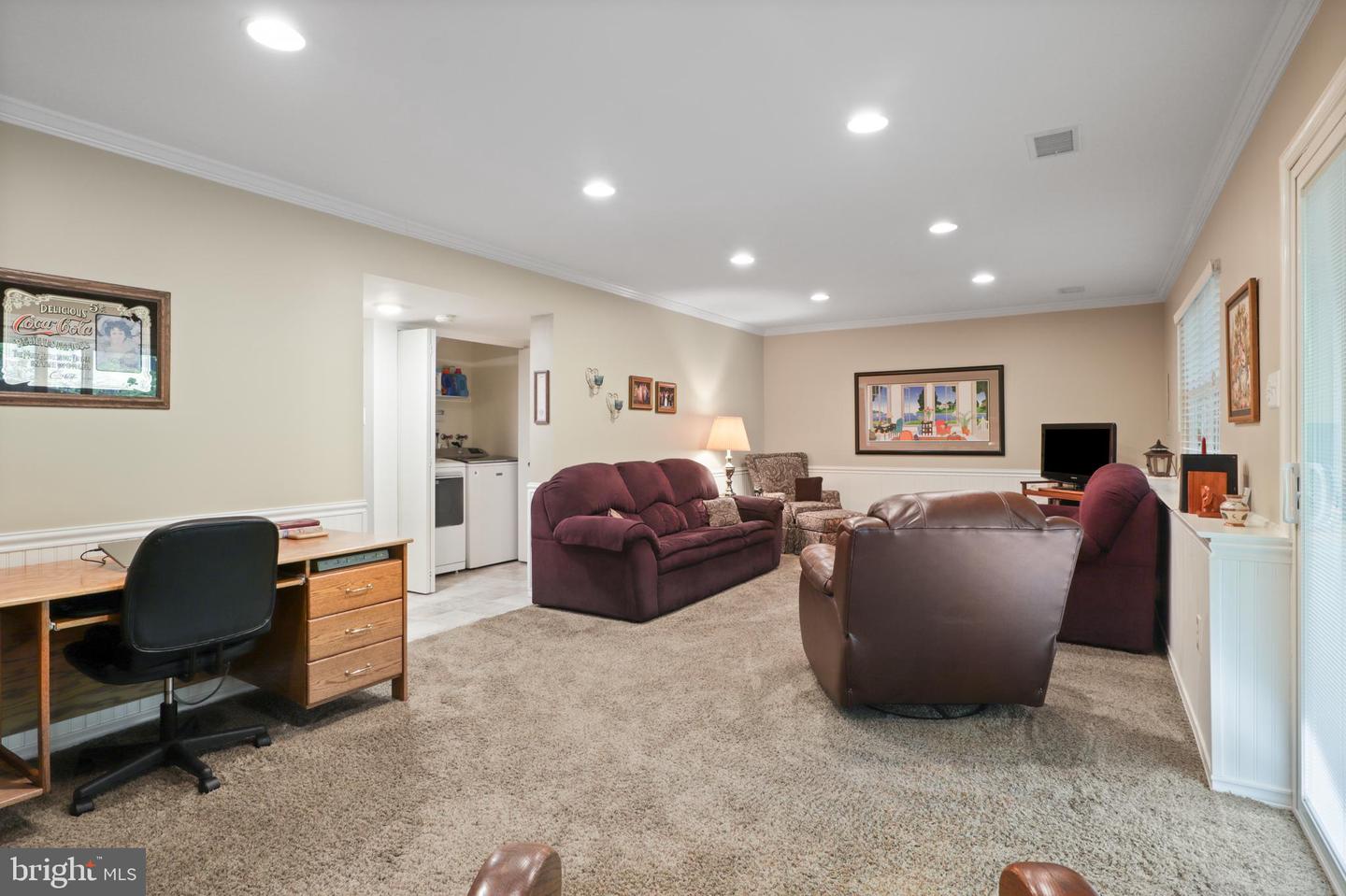 9907 HEMLOCK WOODS LN, BURKE, Virginia 22015, 3 Bedrooms Bedrooms, ,3 BathroomsBathrooms,Residential,For sale,9907 HEMLOCK WOODS LN,VAFX2234950 MLS # VAFX2234950