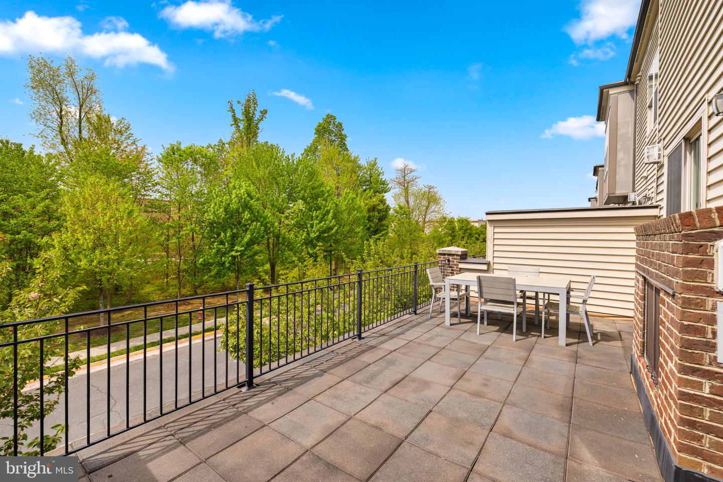 42294 PEREGRINE TER, BRAMBLETON, Virginia 20148, 4 Bedrooms Bedrooms, ,3 BathroomsBathrooms,Residential,For sale,42294 PEREGRINE TER,VALO2094182 MLS # VALO2094182