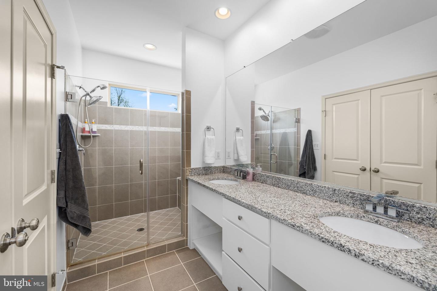 42294 PEREGRINE TER, BRAMBLETON, Virginia 20148, 4 Bedrooms Bedrooms, ,3 BathroomsBathrooms,Residential,For sale,42294 PEREGRINE TER,VALO2094182 MLS # VALO2094182