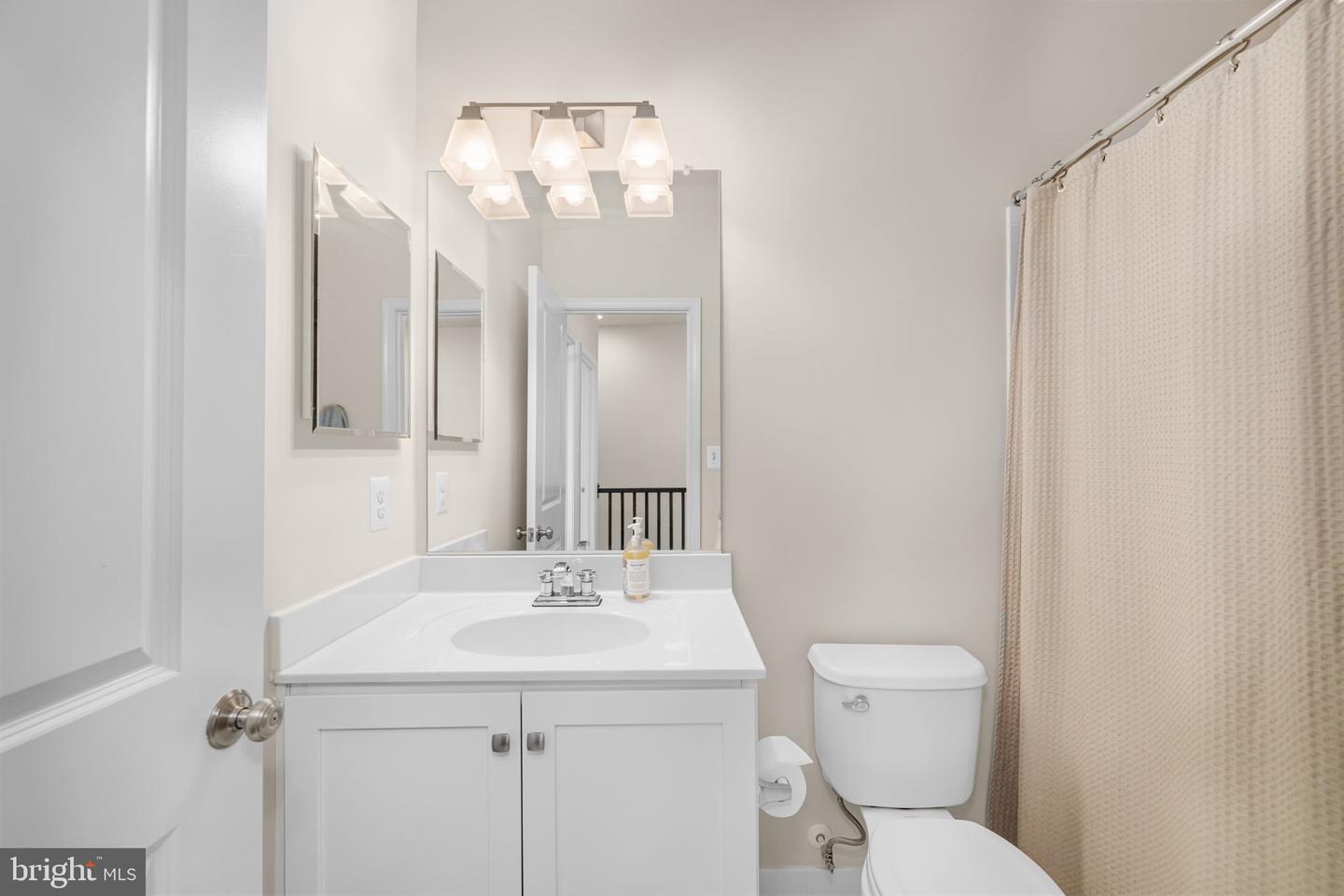42294 PEREGRINE TER, BRAMBLETON, Virginia 20148, 4 Bedrooms Bedrooms, ,3 BathroomsBathrooms,Residential,For sale,42294 PEREGRINE TER,VALO2094182 MLS # VALO2094182