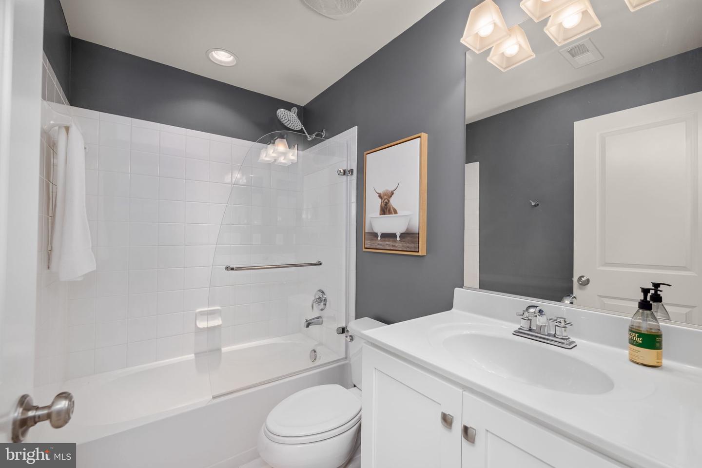 42294 PEREGRINE TER, BRAMBLETON, Virginia 20148, 4 Bedrooms Bedrooms, ,3 BathroomsBathrooms,Residential,For sale,42294 PEREGRINE TER,VALO2094182 MLS # VALO2094182