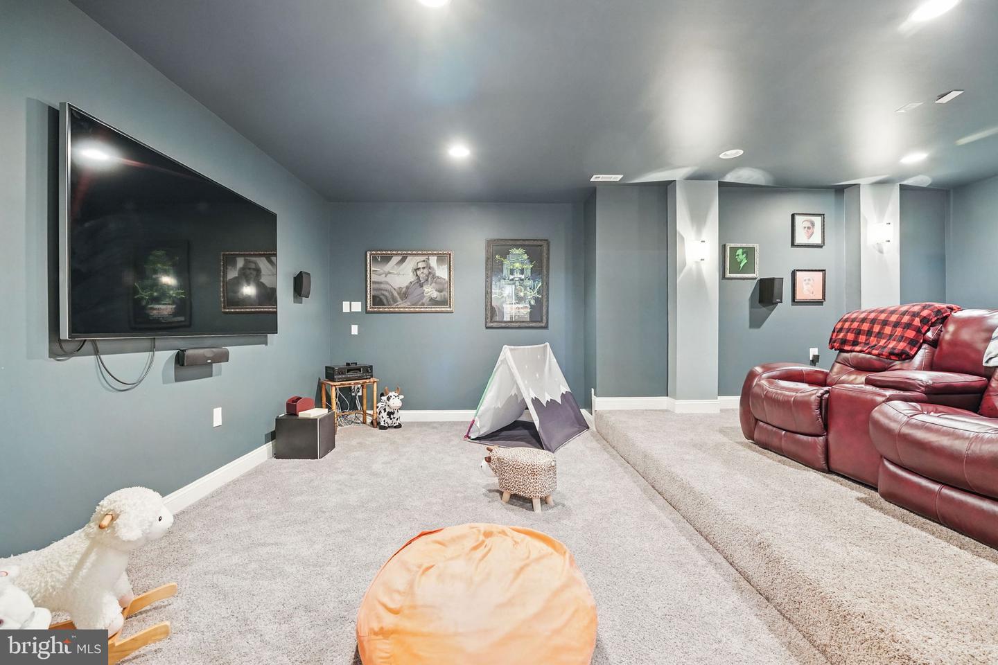 40729 CARRY BACK LN, LEESBURG, Virginia 20176, 4 Bedrooms Bedrooms, ,4 BathroomsBathrooms,Residential,For sale,40729 CARRY BACK LN,VALO2094184 MLS # VALO2094184