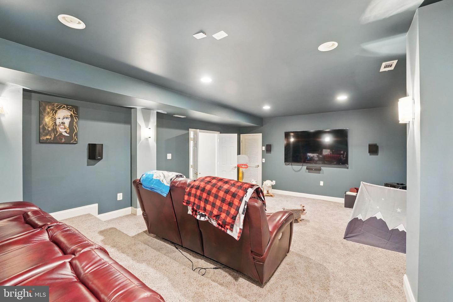 40729 CARRY BACK LN, LEESBURG, Virginia 20176, 4 Bedrooms Bedrooms, ,4 BathroomsBathrooms,Residential,For sale,40729 CARRY BACK LN,VALO2094184 MLS # VALO2094184