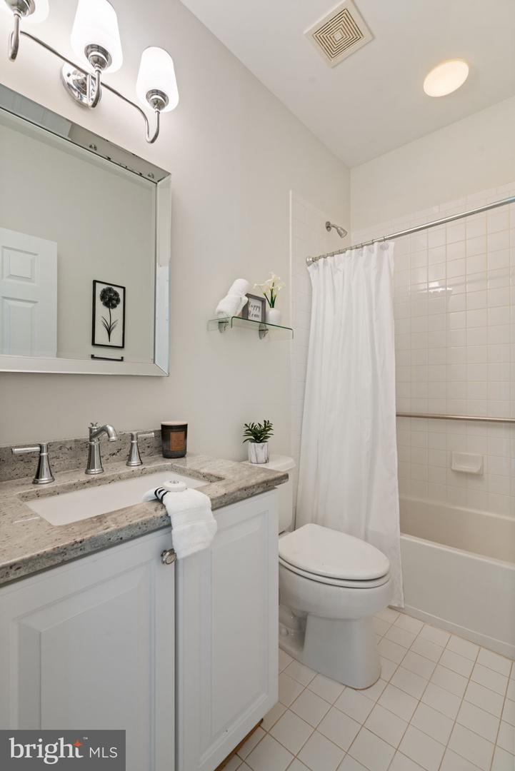 6906 BROADLEAF TER, GAINESVILLE, Virginia 20155, 3 Bedrooms Bedrooms, ,3 BathroomsBathrooms,Residential,For sale,6906 BROADLEAF TER,VAPW2092284 MLS # VAPW2092284