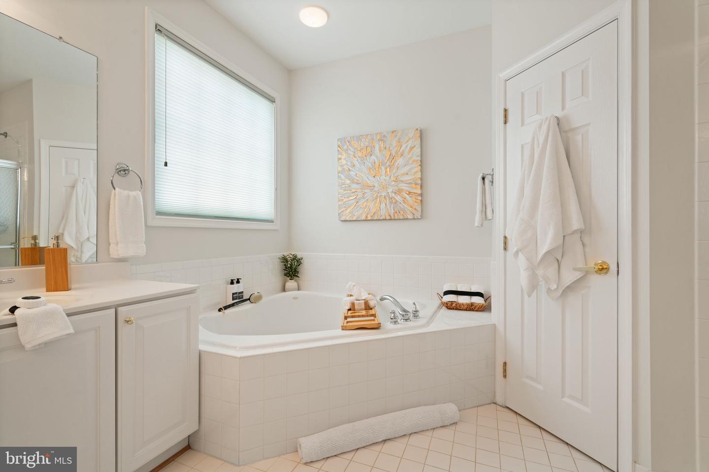 6906 BROADLEAF TER, GAINESVILLE, Virginia 20155, 3 Bedrooms Bedrooms, ,3 BathroomsBathrooms,Residential,For sale,6906 BROADLEAF TER,VAPW2092284 MLS # VAPW2092284