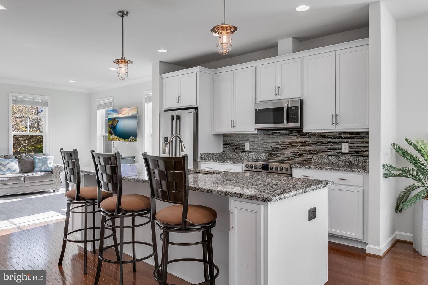 625 E G ST, PURCELLVILLE, Virginia 20132, 4 Bedrooms Bedrooms, ,3 BathroomsBathrooms,Residential,For sale,625 E G ST,VALO2094194 MLS # VALO2094194