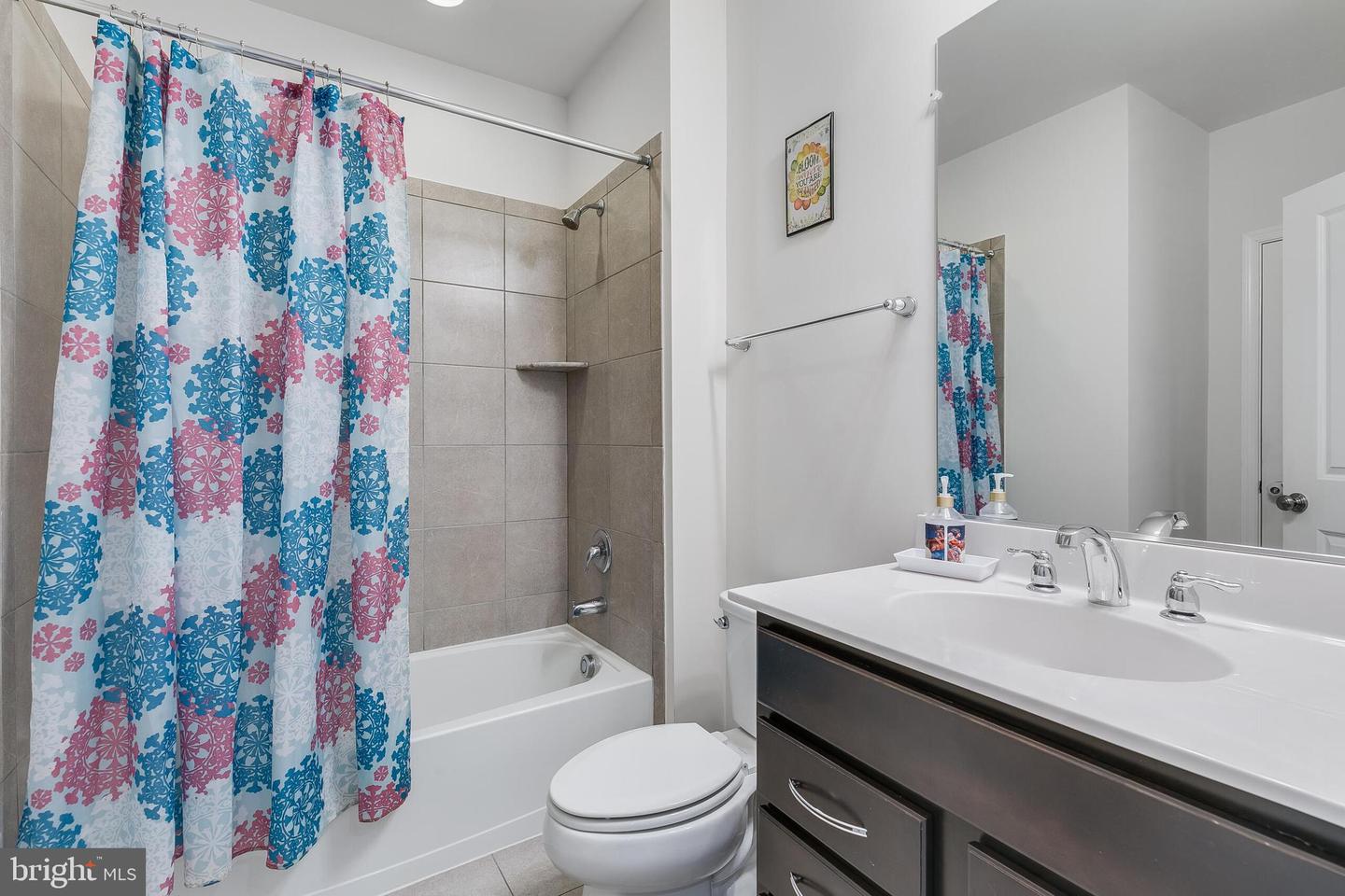 625 E G ST, PURCELLVILLE, Virginia 20132, 4 Bedrooms Bedrooms, ,3 BathroomsBathrooms,Residential,For sale,625 E G ST,VALO2094194 MLS # VALO2094194