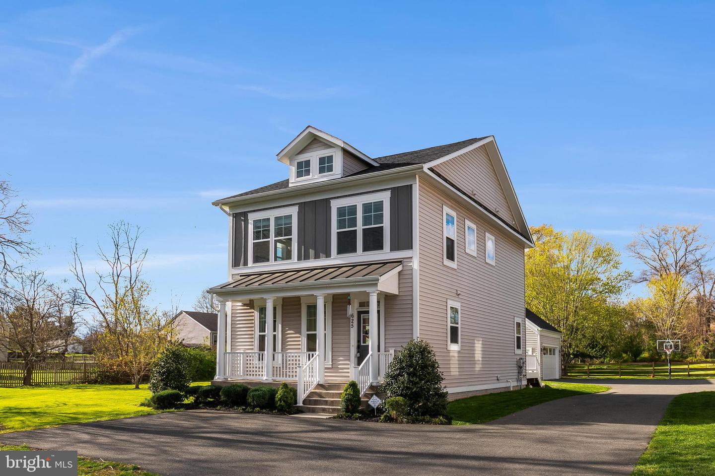 625 E G ST, PURCELLVILLE, Virginia 20132, 4 Bedrooms Bedrooms, ,3 BathroomsBathrooms,Residential,For sale,625 E G ST,VALO2094194 MLS # VALO2094194