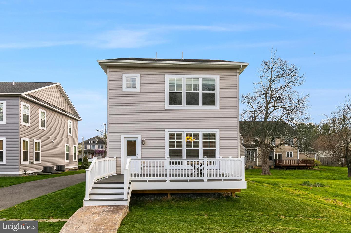 625 E G ST, PURCELLVILLE, Virginia 20132, 4 Bedrooms Bedrooms, ,3 BathroomsBathrooms,Residential,For sale,625 E G ST,VALO2094194 MLS # VALO2094194
