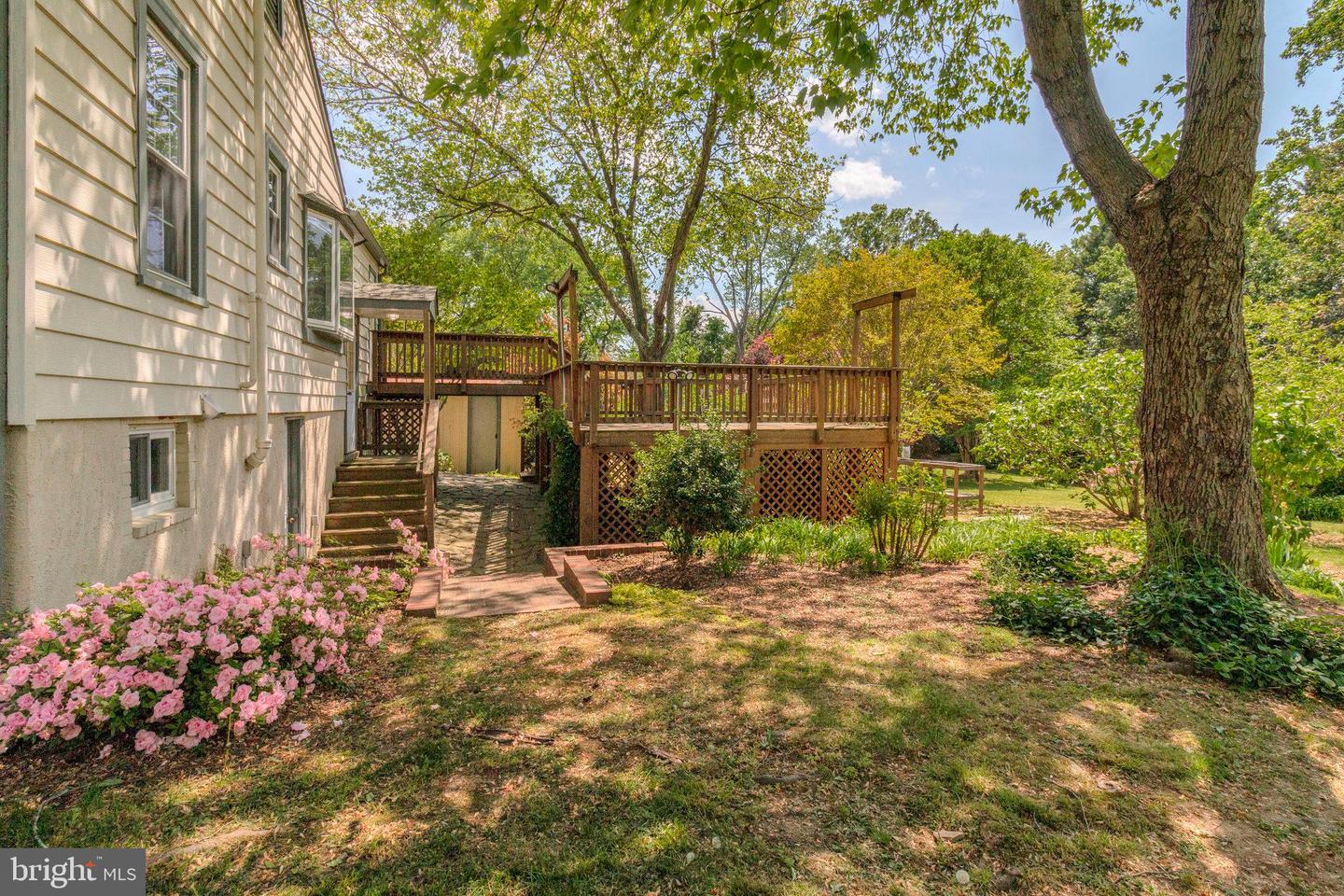 6230 VALLEY VIEW DR, ALEXANDRIA, Virginia 22310, 3 Bedrooms Bedrooms, ,2 BathroomsBathrooms,Residential,For sale,6230 VALLEY VIEW DR,VAFX2234894 MLS # VAFX2234894