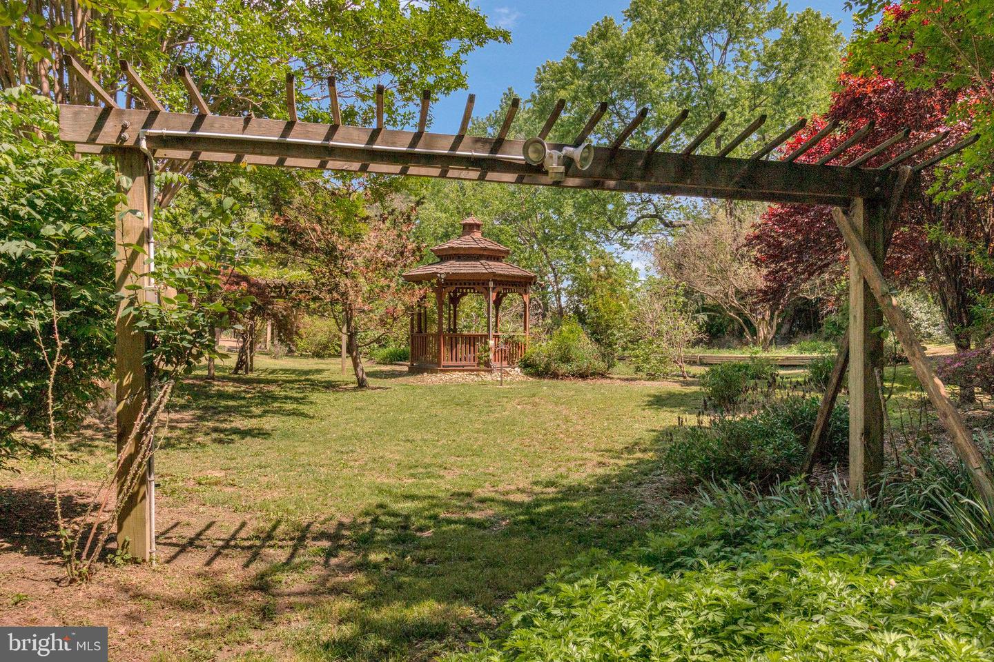6230 VALLEY VIEW DR, ALEXANDRIA, Virginia 22310, 3 Bedrooms Bedrooms, ,2 BathroomsBathrooms,Residential,For sale,6230 VALLEY VIEW DR,VAFX2234894 MLS # VAFX2234894