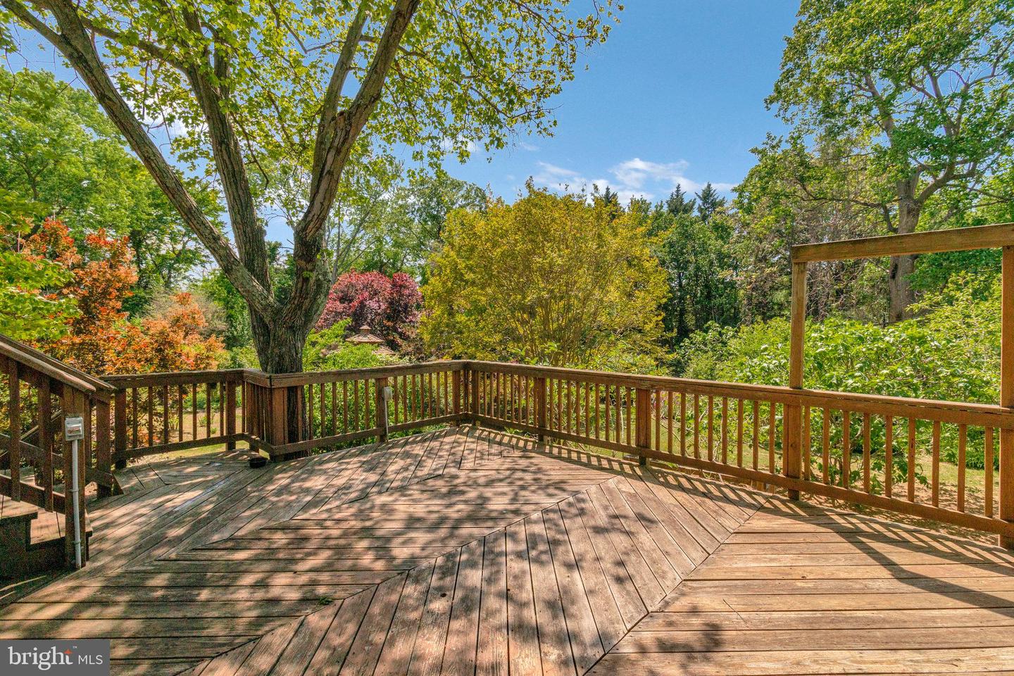 6230 VALLEY VIEW DR, ALEXANDRIA, Virginia 22310, 3 Bedrooms Bedrooms, ,2 BathroomsBathrooms,Residential,For sale,6230 VALLEY VIEW DR,VAFX2234894 MLS # VAFX2234894