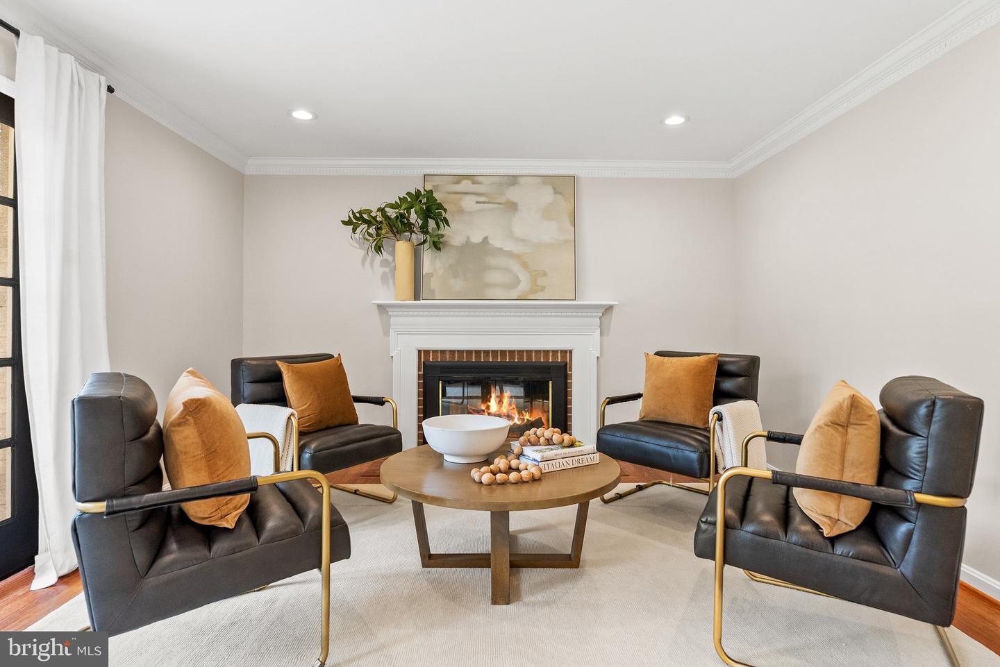 7360 MONTCALM DR, MCLEAN, Virginia 22102, 3 Bedrooms Bedrooms, ,3 BathroomsBathrooms,Residential,For sale,7360 MONTCALM DR,VAFX2235006 MLS # VAFX2235006