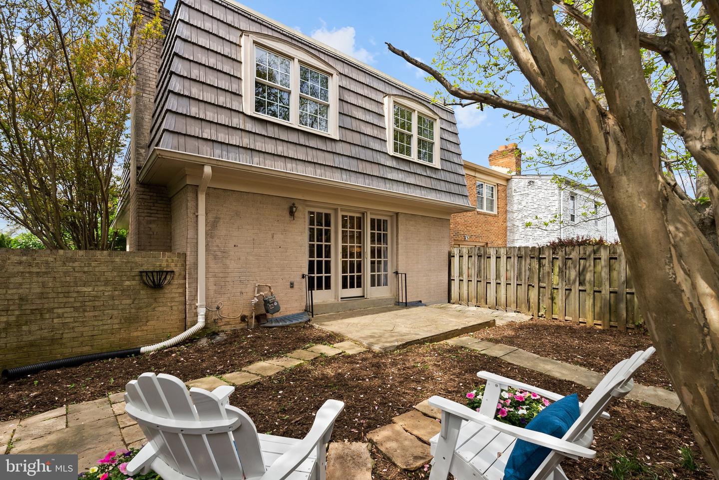 7360 MONTCALM DR, MCLEAN, Virginia 22102, 3 Bedrooms Bedrooms, ,3 BathroomsBathrooms,Residential,For sale,7360 MONTCALM DR,VAFX2235006 MLS # VAFX2235006