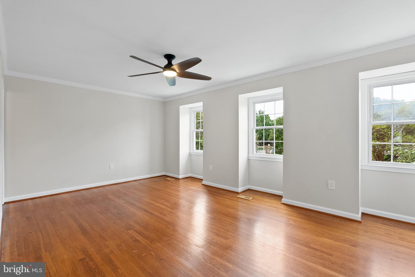 7360 MONTCALM DR, MCLEAN, Virginia 22102, 3 Bedrooms Bedrooms, ,3 BathroomsBathrooms,Residential,For sale,7360 MONTCALM DR,VAFX2235006 MLS # VAFX2235006