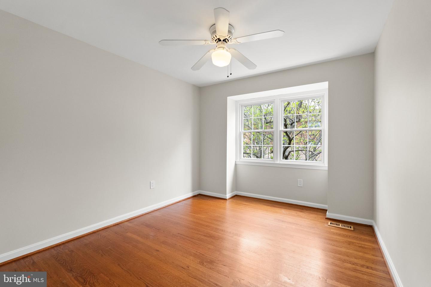 7360 MONTCALM DR, MCLEAN, Virginia 22102, 3 Bedrooms Bedrooms, ,3 BathroomsBathrooms,Residential,For sale,7360 MONTCALM DR,VAFX2235006 MLS # VAFX2235006