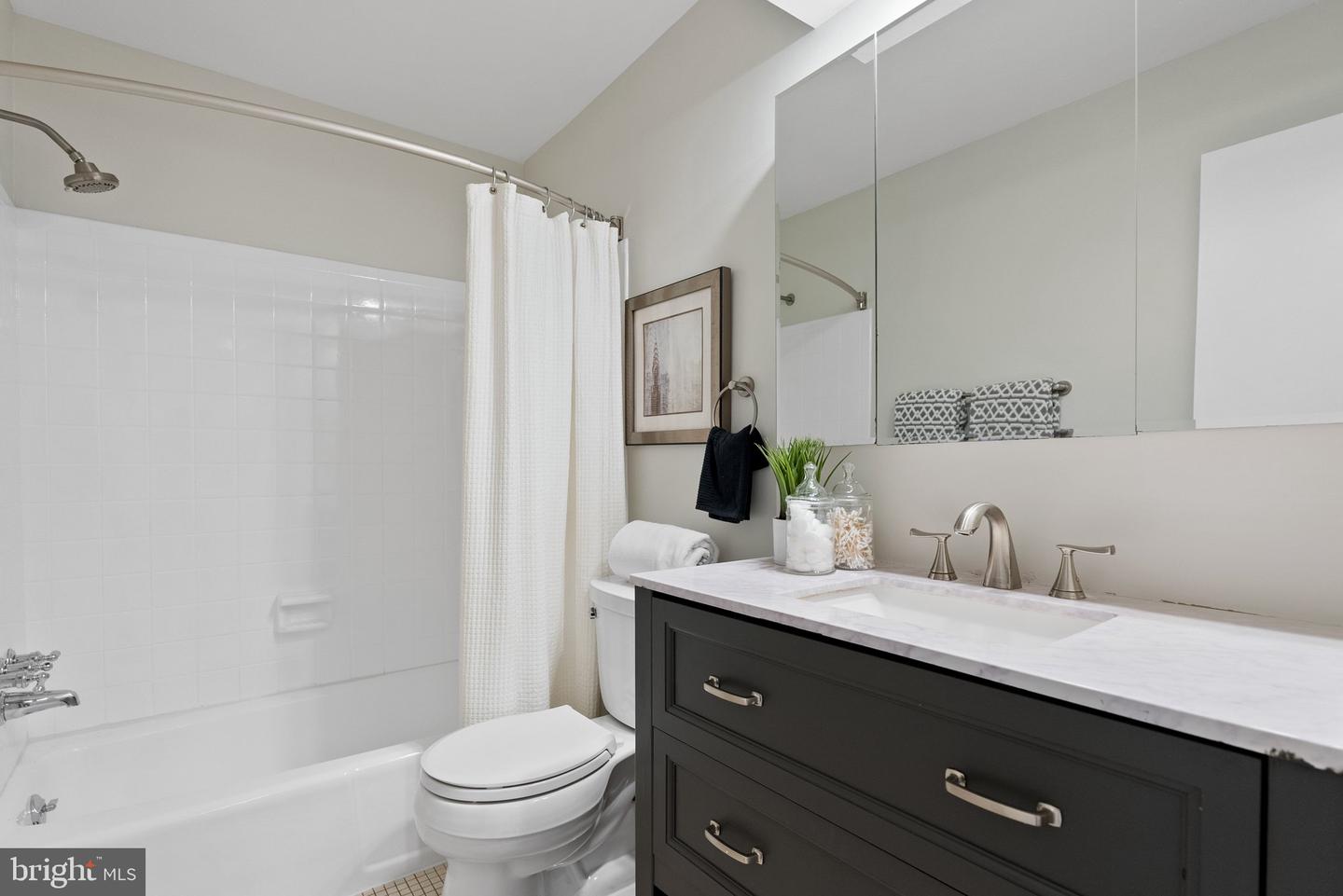 7360 MONTCALM DR, MCLEAN, Virginia 22102, 3 Bedrooms Bedrooms, ,3 BathroomsBathrooms,Residential,For sale,7360 MONTCALM DR,VAFX2235006 MLS # VAFX2235006